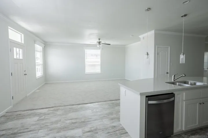 1401 El Norte Parkway Unit 13, San Marcos, California 92026
