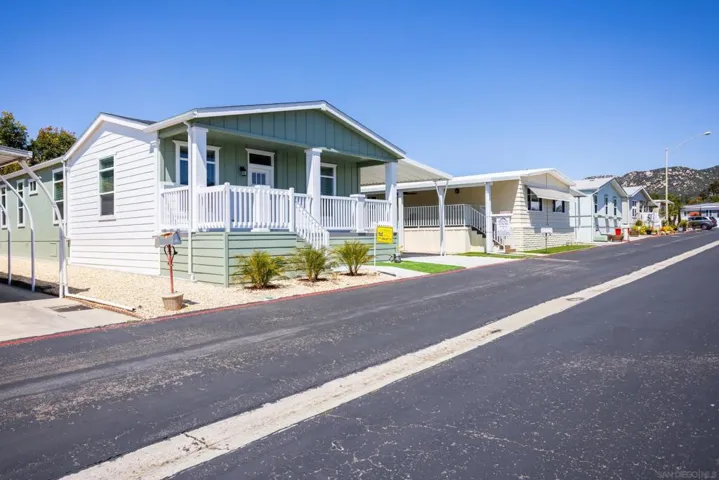 1401 El Norte Parkway Unit 13, San Marcos, California 92026