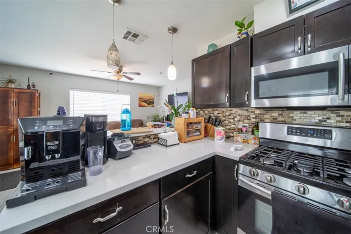 452 Chatsworth Dr., San Fernando, California 91340