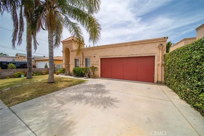 452 Chatsworth Dr., San Fernando, California 91340