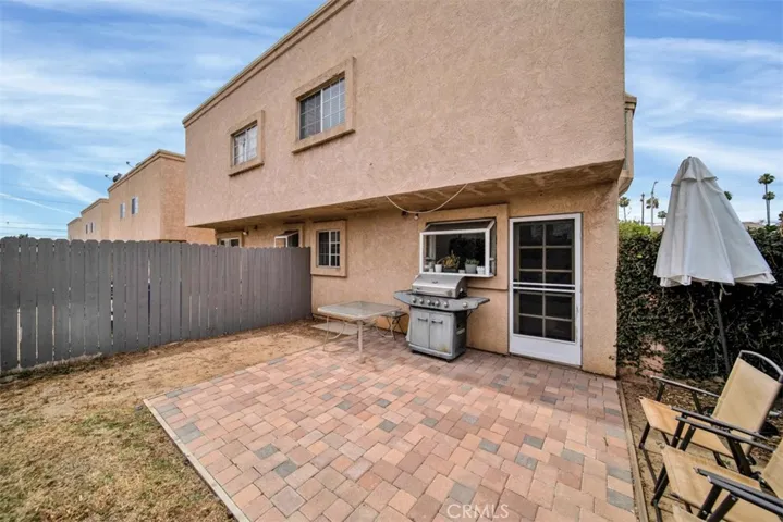 452 Chatsworth Dr., San Fernando, California 91340
