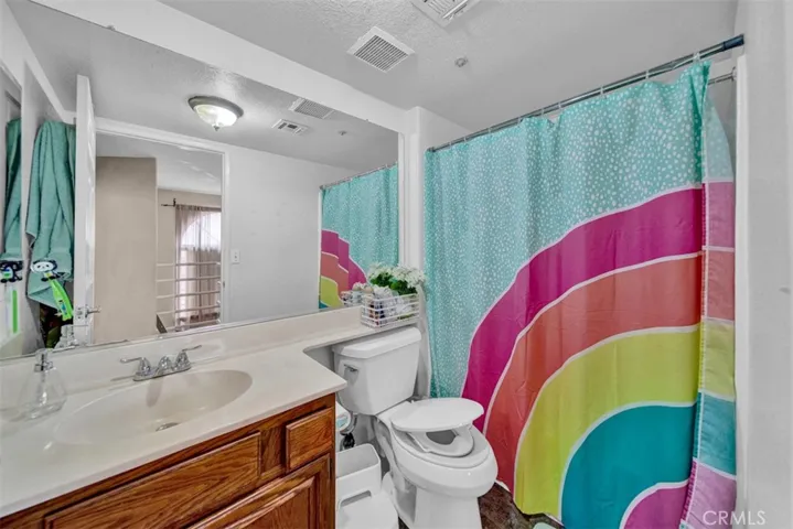 452 Chatsworth Dr., San Fernando, California 91340