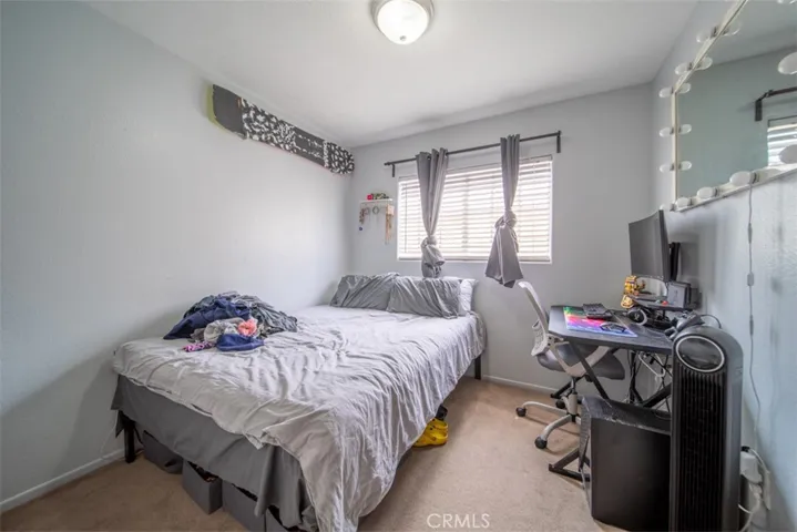 452 Chatsworth Dr., San Fernando, California 91340