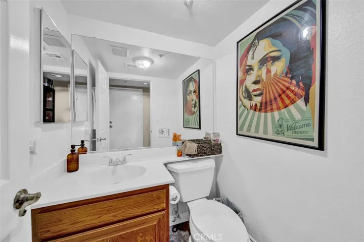 452 Chatsworth Dr., San Fernando, California 91340