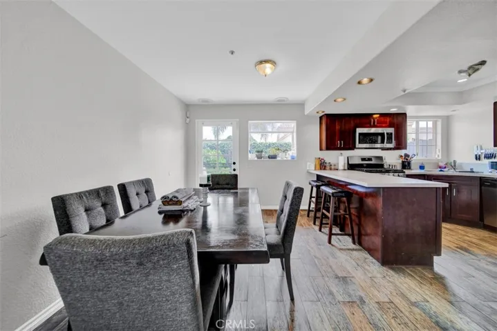 452 Chatsworth Dr., San Fernando, California 91340