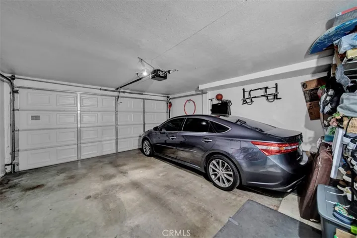 452 Chatsworth Dr., San Fernando, California 91340