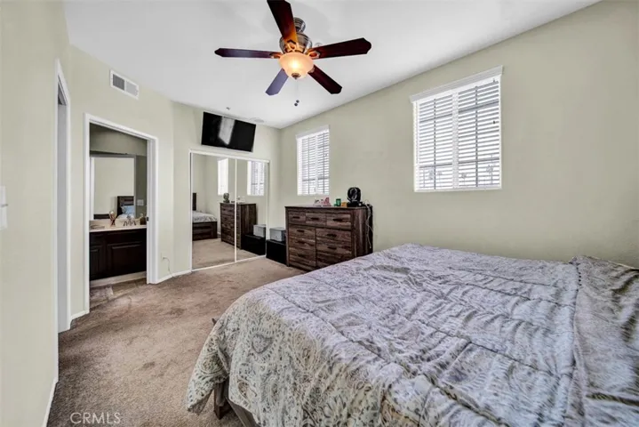 452 Chatsworth Dr., San Fernando, California 91340