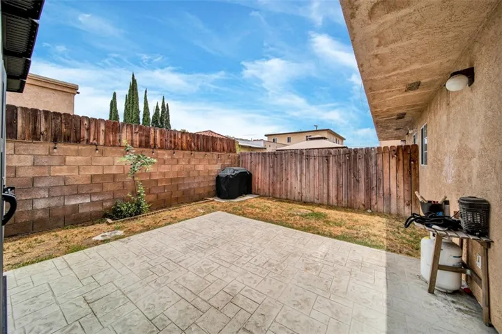 452 Chatsworth Dr., San Fernando, California 91340