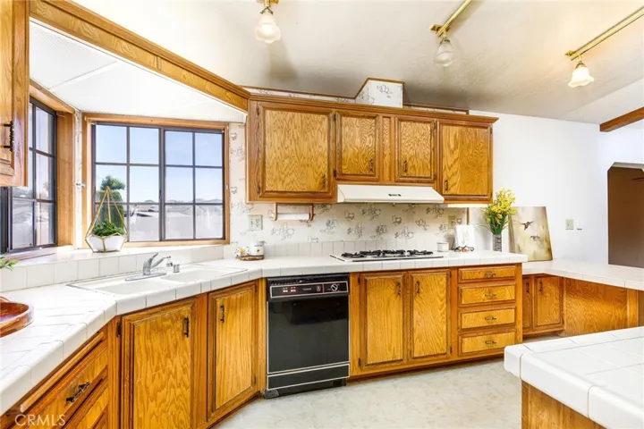 34400 Olive Grove Road, Wildomar, California 92595