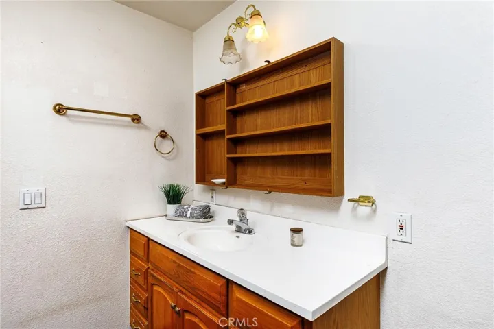 34400 Olive Grove Road, Wildomar, California 92595