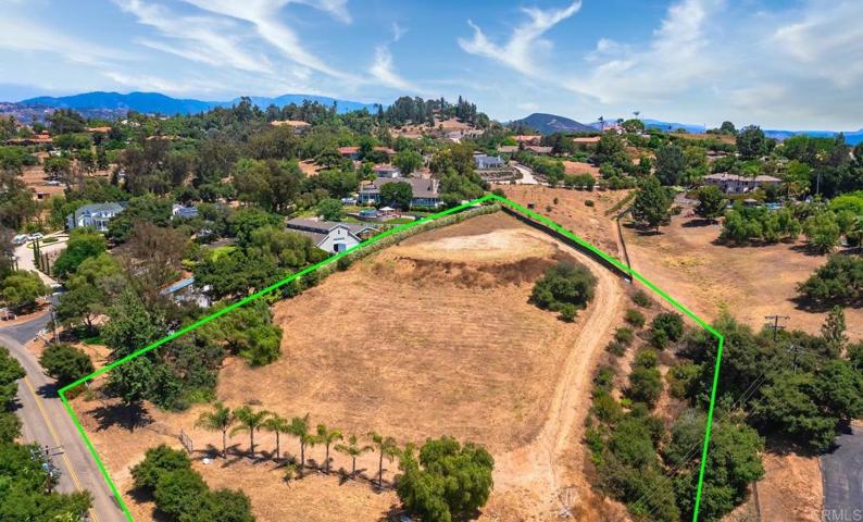 3261 Live Oak Park Road, Fallbrook, California 92028