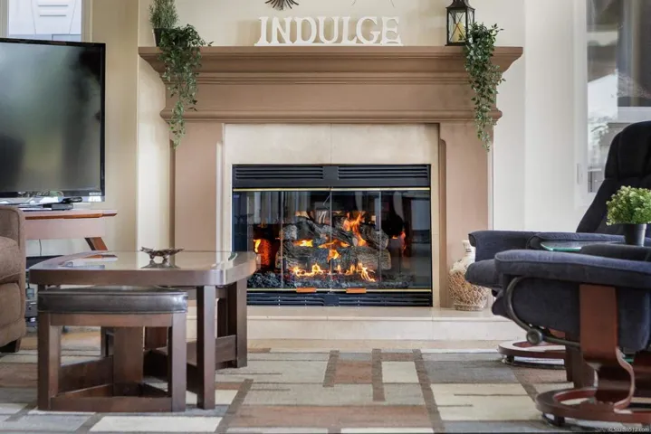2433 Cross Creek Lane, Escondido, California 92025