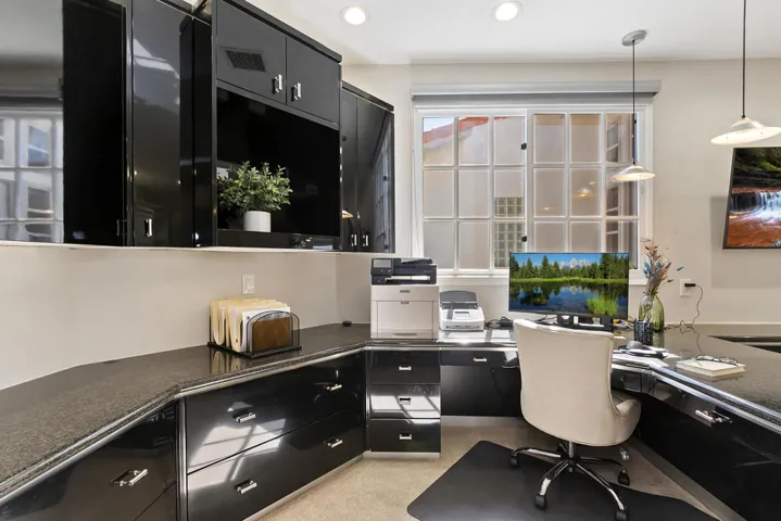 041_Office