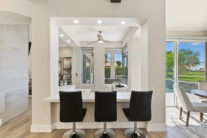 017_Wet Bar