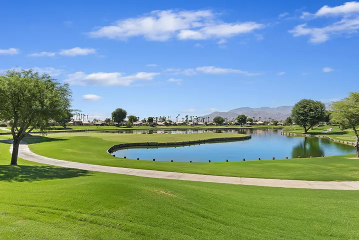 070_Golf Course