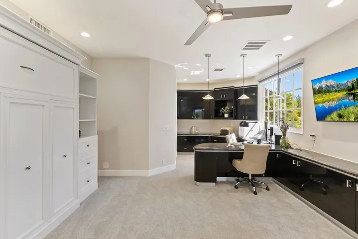 039_Office