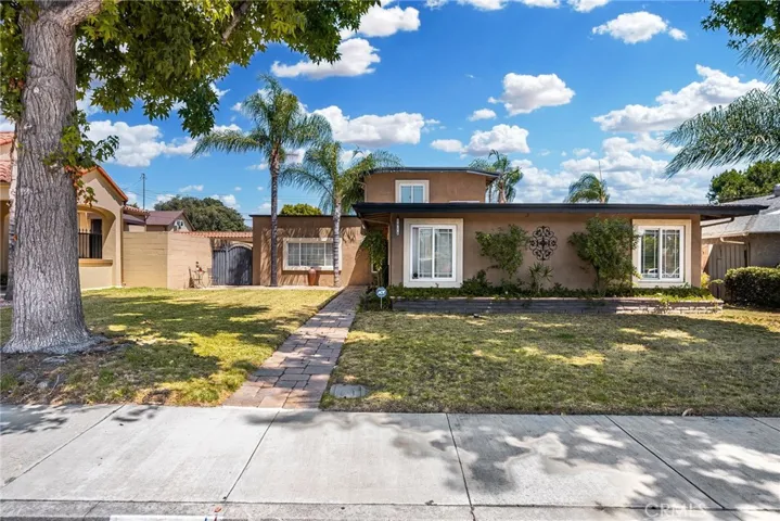 2914 N White Avenue, La Verne, California 91750