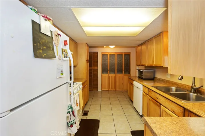 13393 Mariposa Road Unit 145, Victorville, California 92395