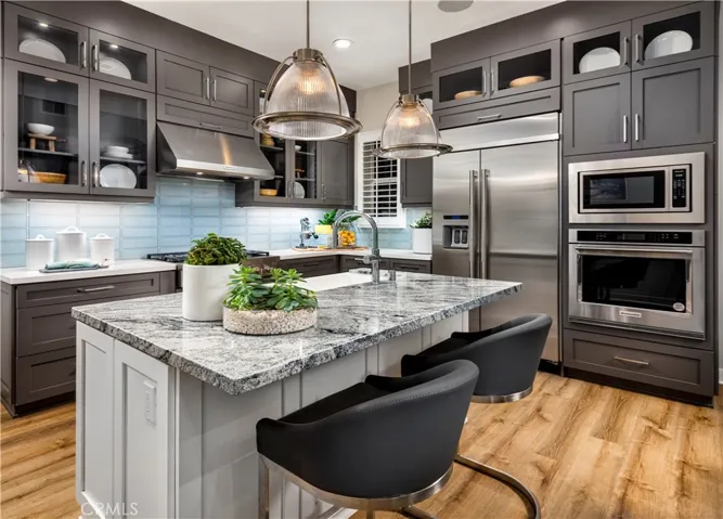 Kitchen with island