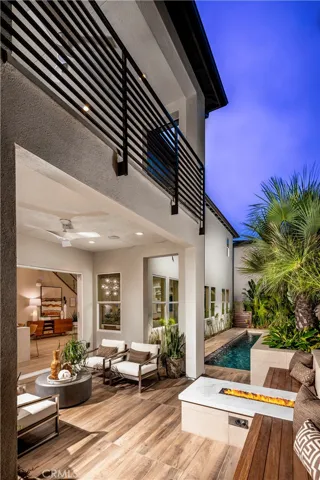 Rear Elevation: Scarlet CA Modern