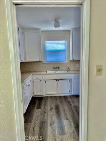 Kitchen entry