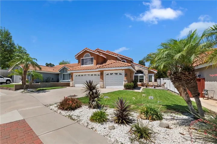 2154 Valor Circle, Corona, California 92882