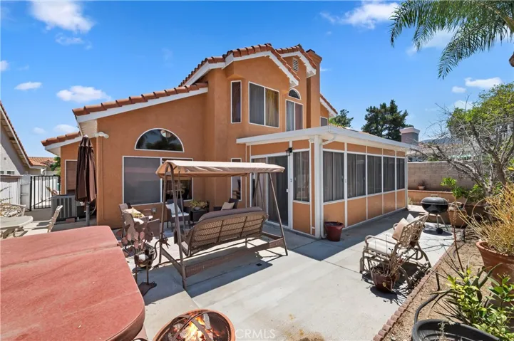 2154 Valor Circle, Corona, California 92882