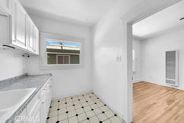 Kitchen with Direct Access to Living Room