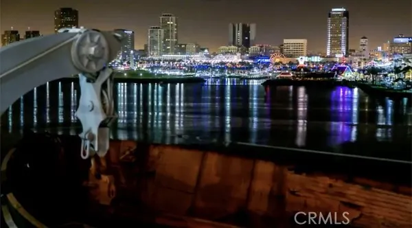 Downtown Long Beach: Shoreline