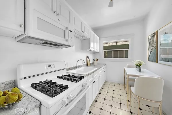 Kitchen with Virtual Staging