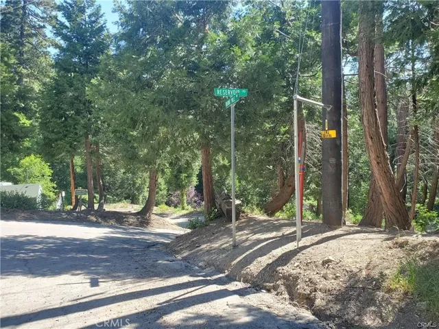 47 El Valle, Cedarpines Park, California 92322 — photo 5