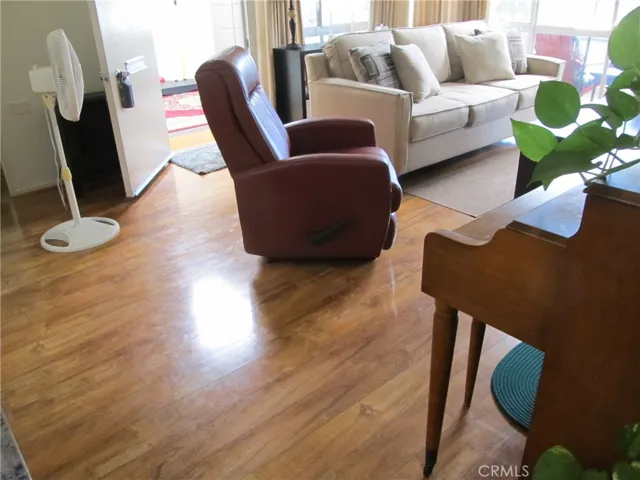 1670 Interlachen Road, M12-43e, Seal Beach, California 90740