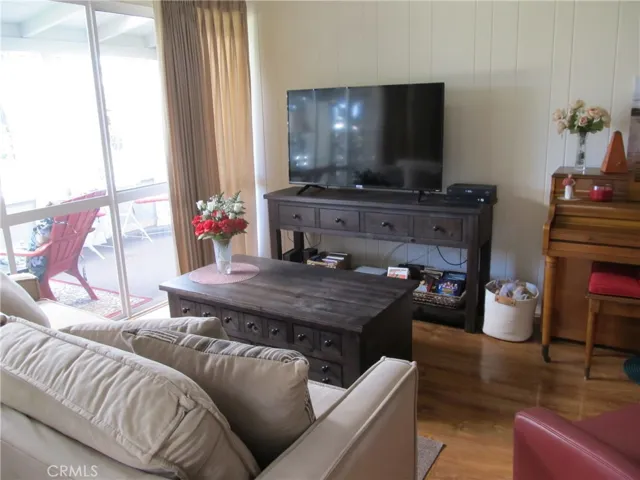 1670 Interlachen Road, M12-43e, Seal Beach, California 90740