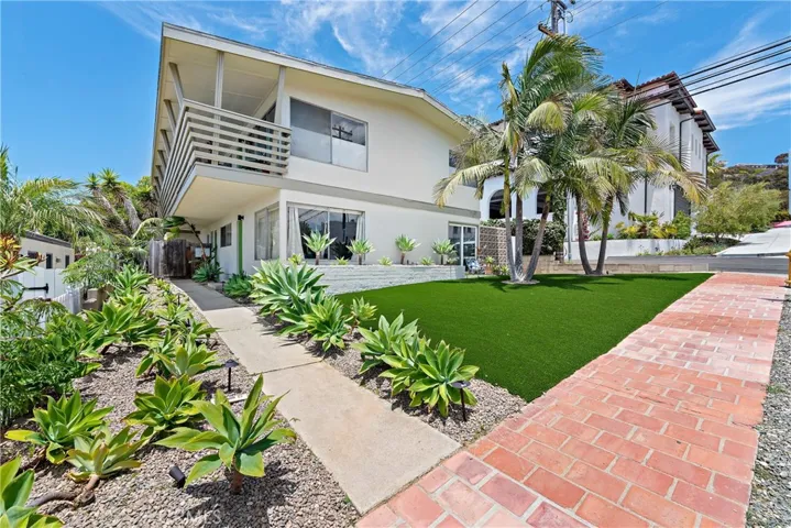 102 W Avenida Santiago, San Clemente, California 92672