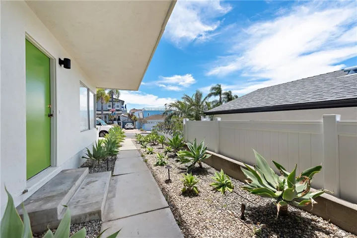 102 W Avenida Santiago, San Clemente, California 92672