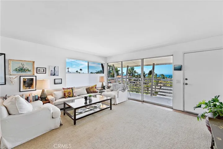 102 W Avenida Santiago, San Clemente, California 92672
