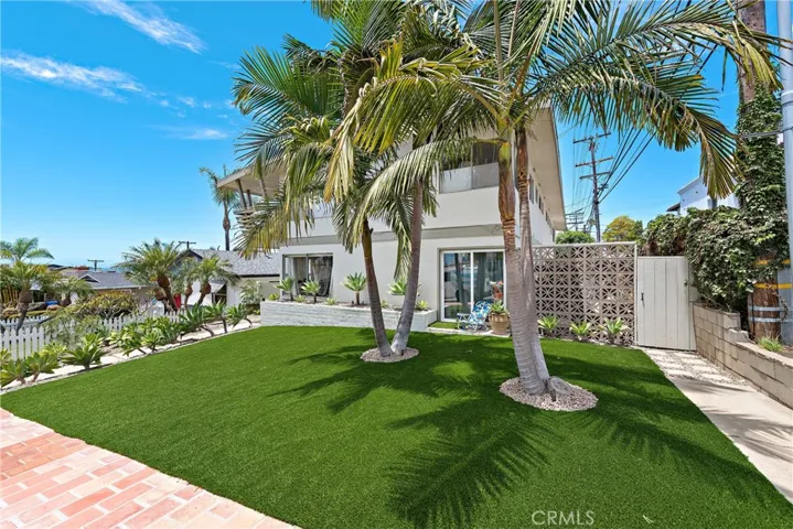 102 W Avenida Santiago, San Clemente, California 92672
