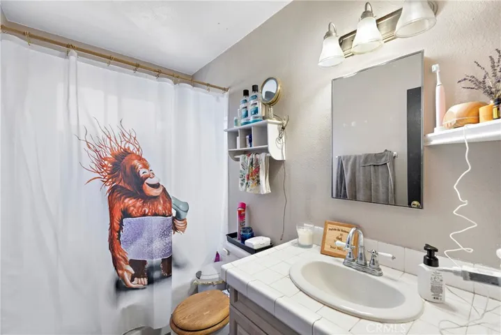 102 W Avenida Santiago, San Clemente, California 92672