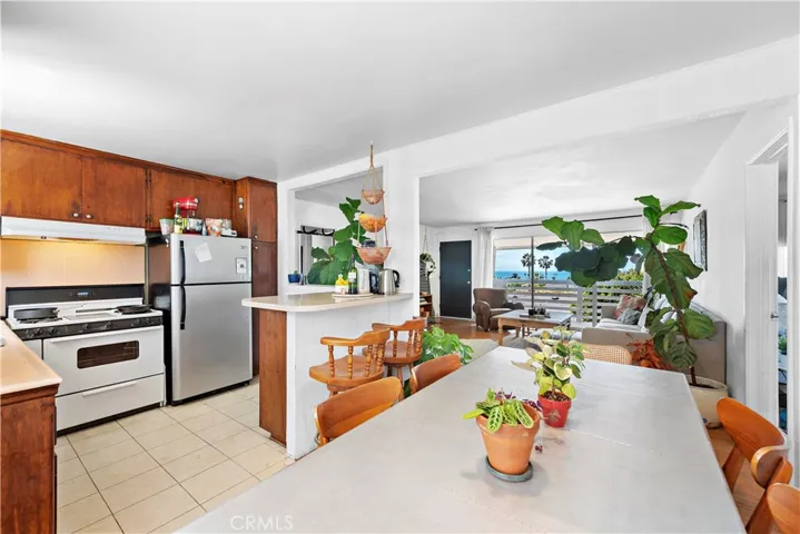 102 W Avenida Santiago, San Clemente, California 92672