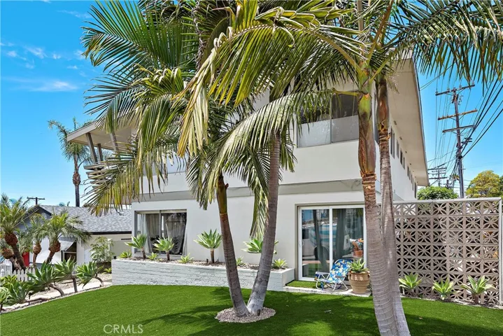 102 W Avenida Santiago, San Clemente, California 92672