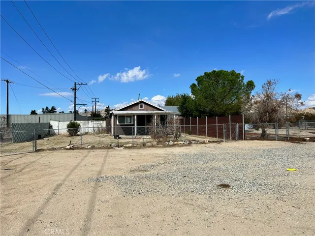 7230 Apache Trail, Yucca Valley, California 92284