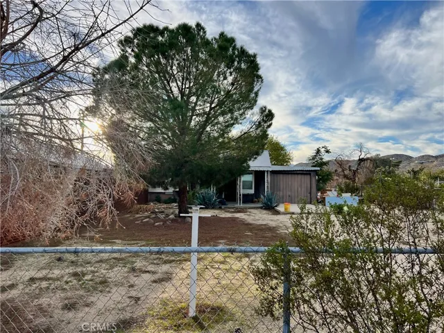 7230 Apache Trail, Yucca Valley, California 92284