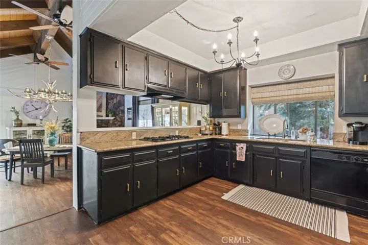 620 Pioneer Road, Lake Arrowhead, California 92352