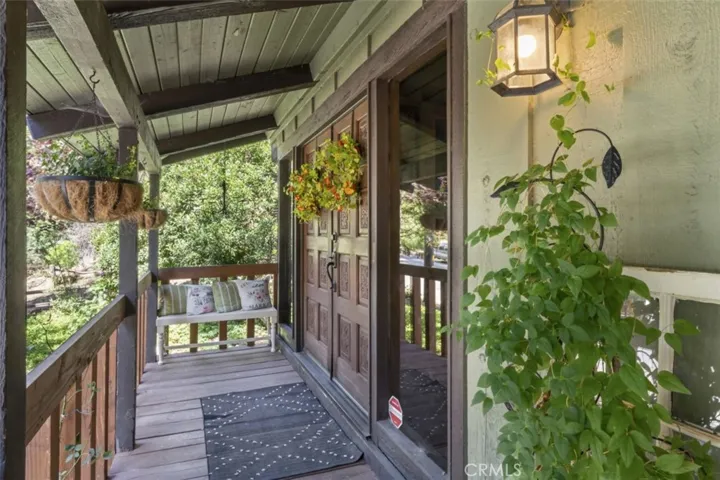 620 Pioneer Road, Lake Arrowhead, California 92352