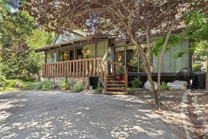 620 Pioneer Road, Lake Arrowhead, California 92352