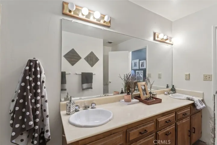 620 Pioneer Road, Lake Arrowhead, California 92352