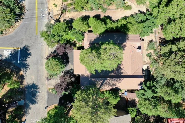 620 Pioneer Road, Lake Arrowhead, California 92352