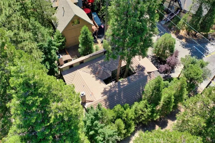 620 Pioneer Road, Lake Arrowhead, California 92352
