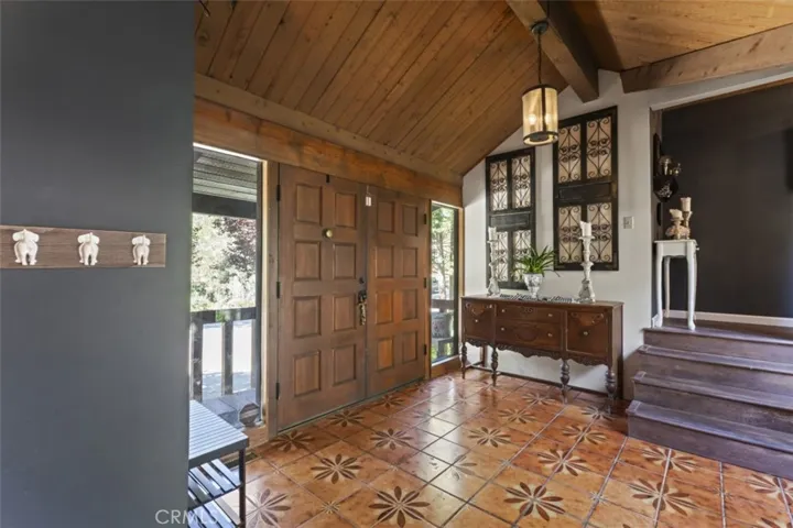 620 Pioneer Road, Lake Arrowhead, California 92352