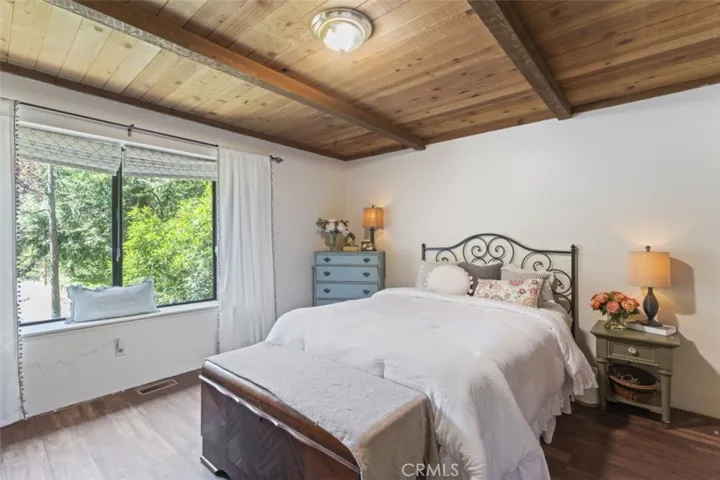 620 Pioneer Road, Lake Arrowhead, California 92352